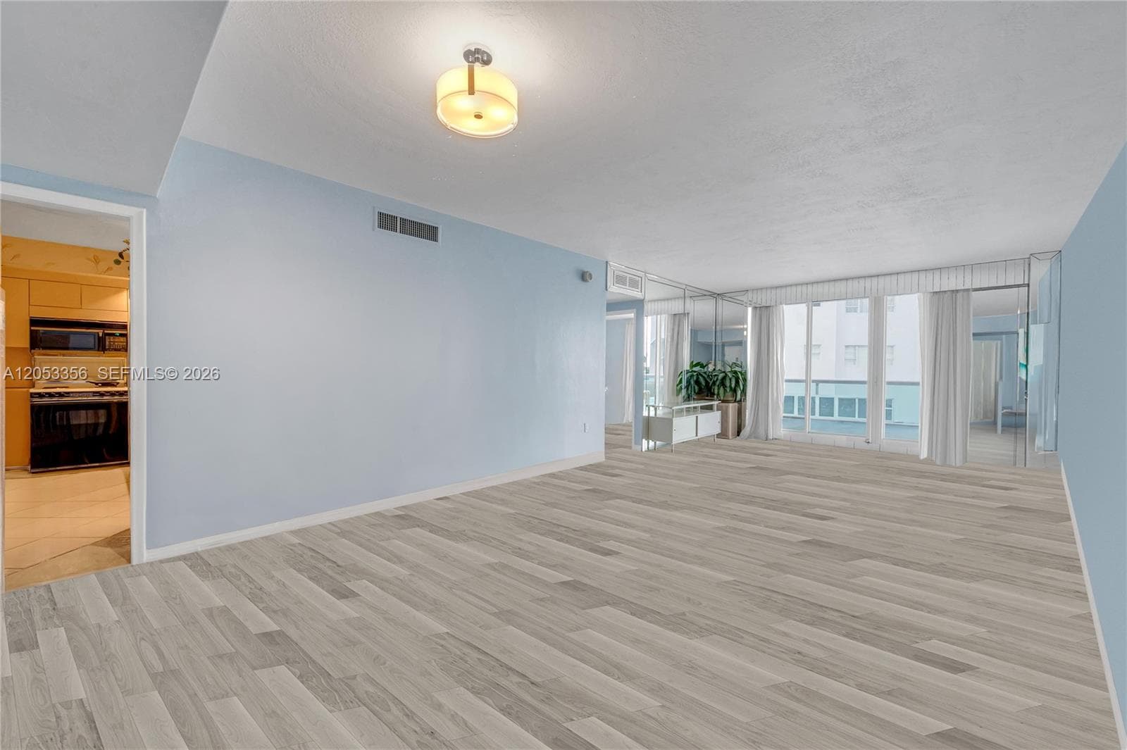 5001 Collins Ave 4E photo 5