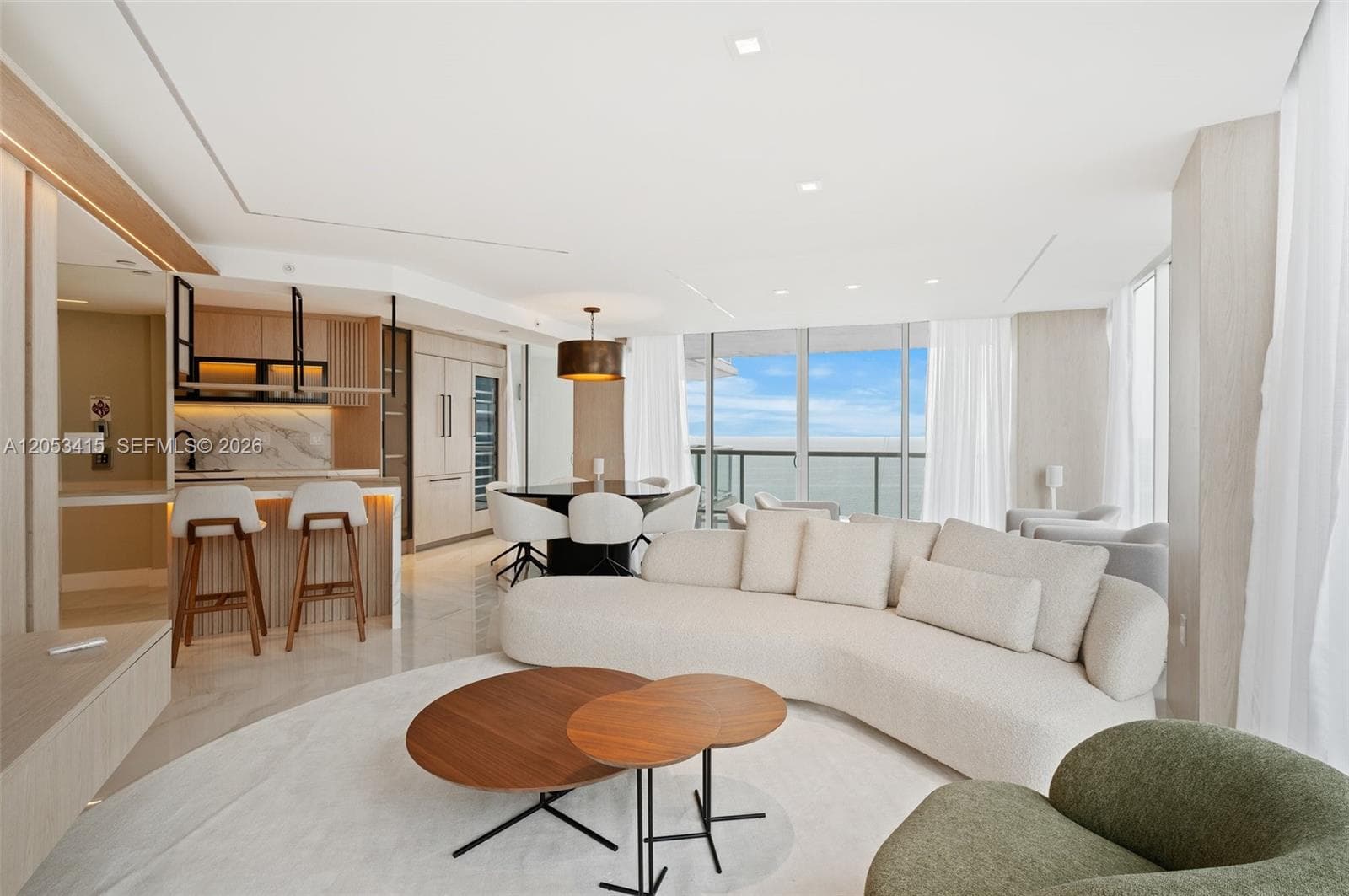 18671 Collins Ave 2103 photo 3