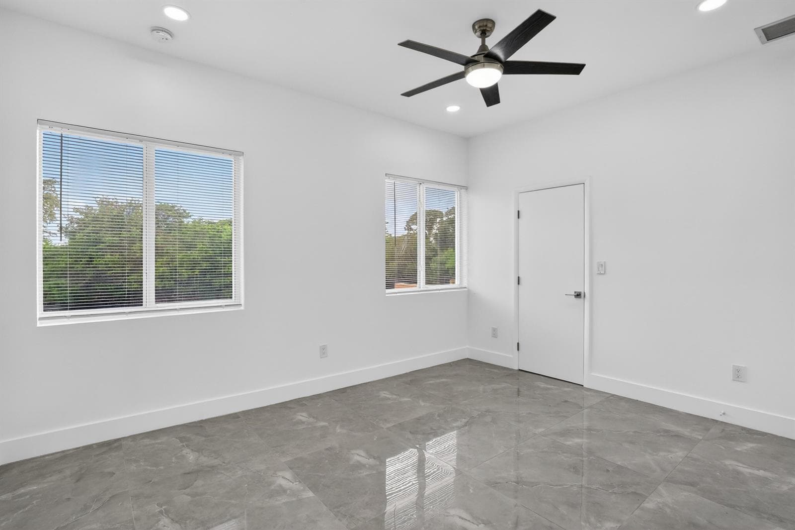 655 NW 24TH Avenue photo 9