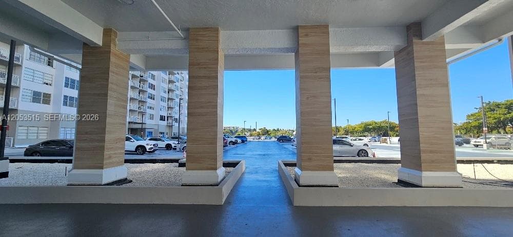 18071 Biscayne Blvd 1402 photo 21