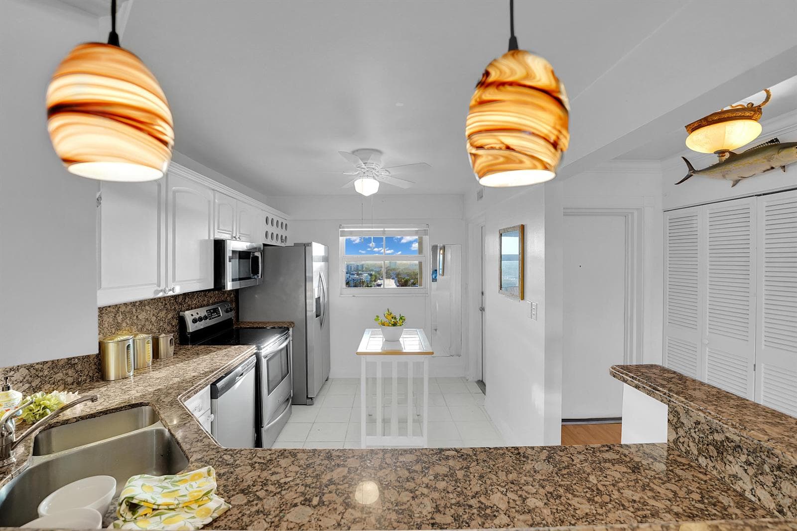 111 N POMPANO BEACH Boulevard 1611 photo 7