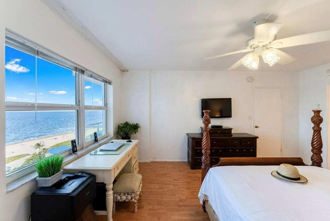 111 N POMPANO BEACH Boulevard 1611 photo 18