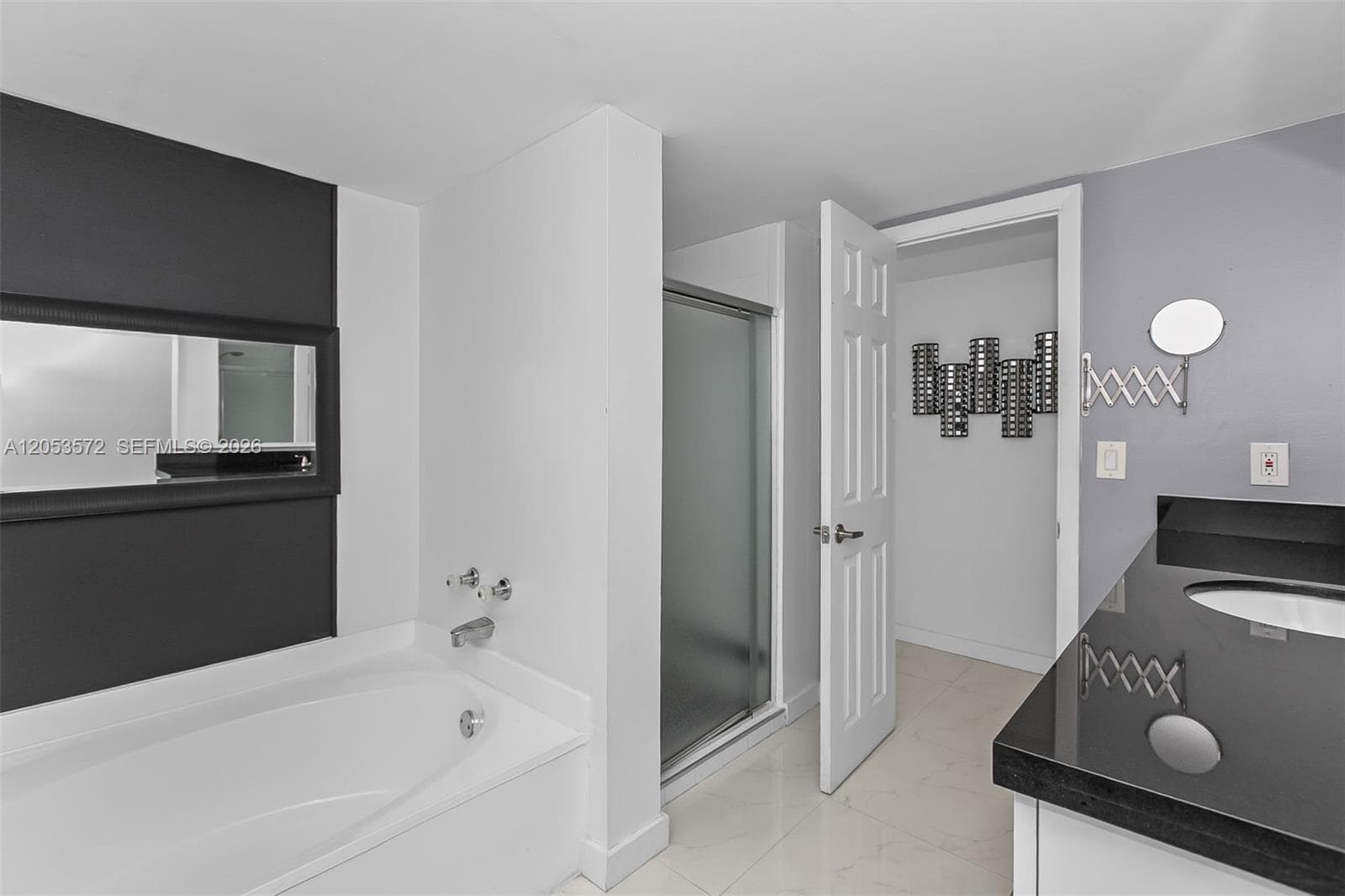 200 Leslie Dr 930 photo 20