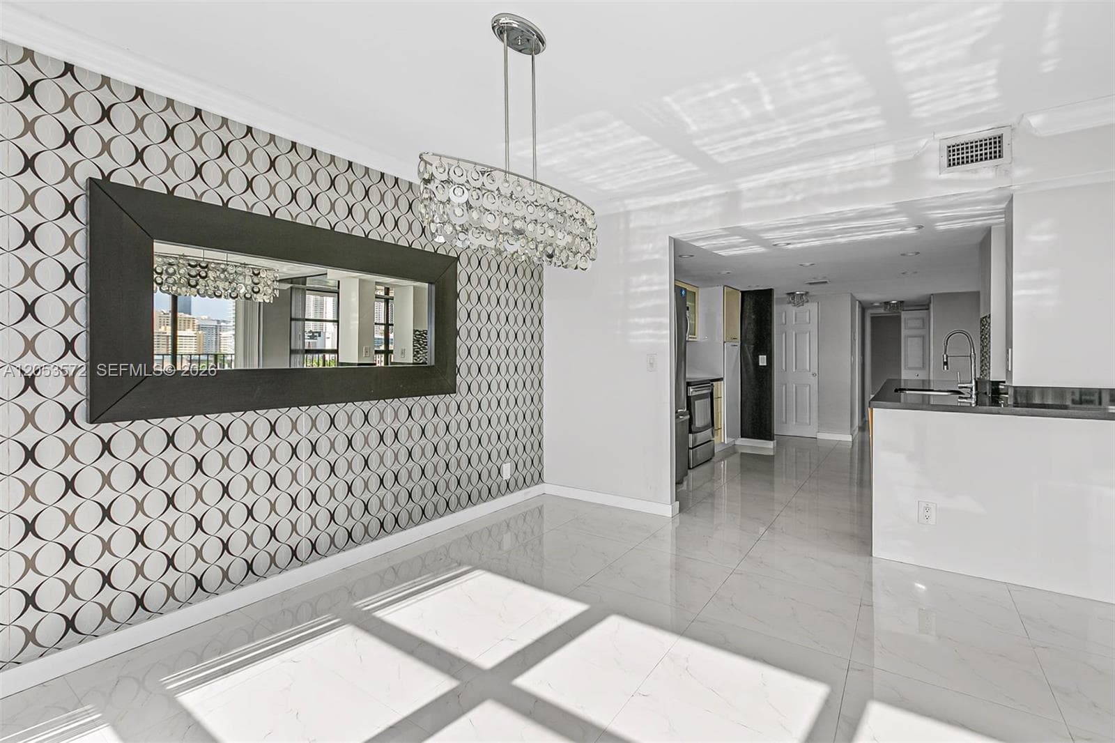 200 Leslie Dr 930 photo 9