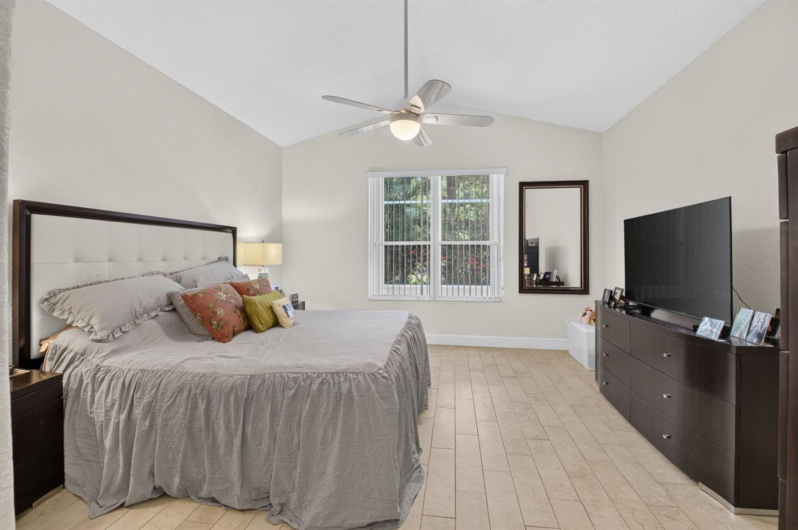5207 BROOKVIEW Drive photo 8