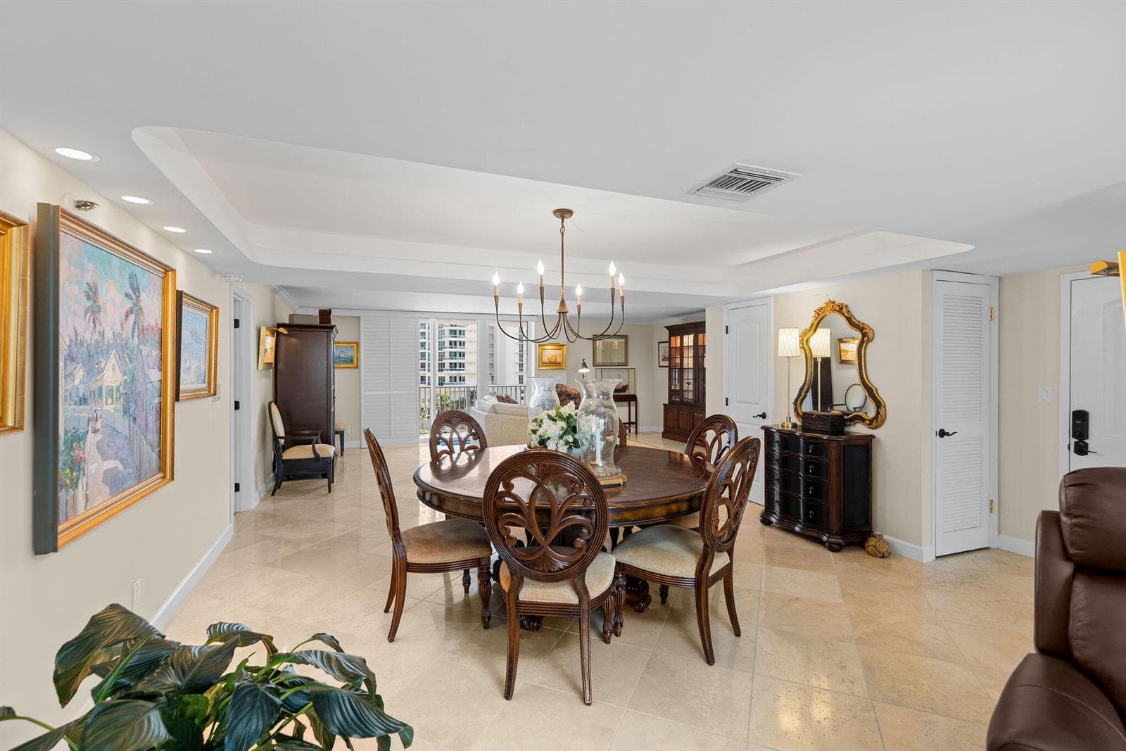 77 S Birch Road 7D photo 10