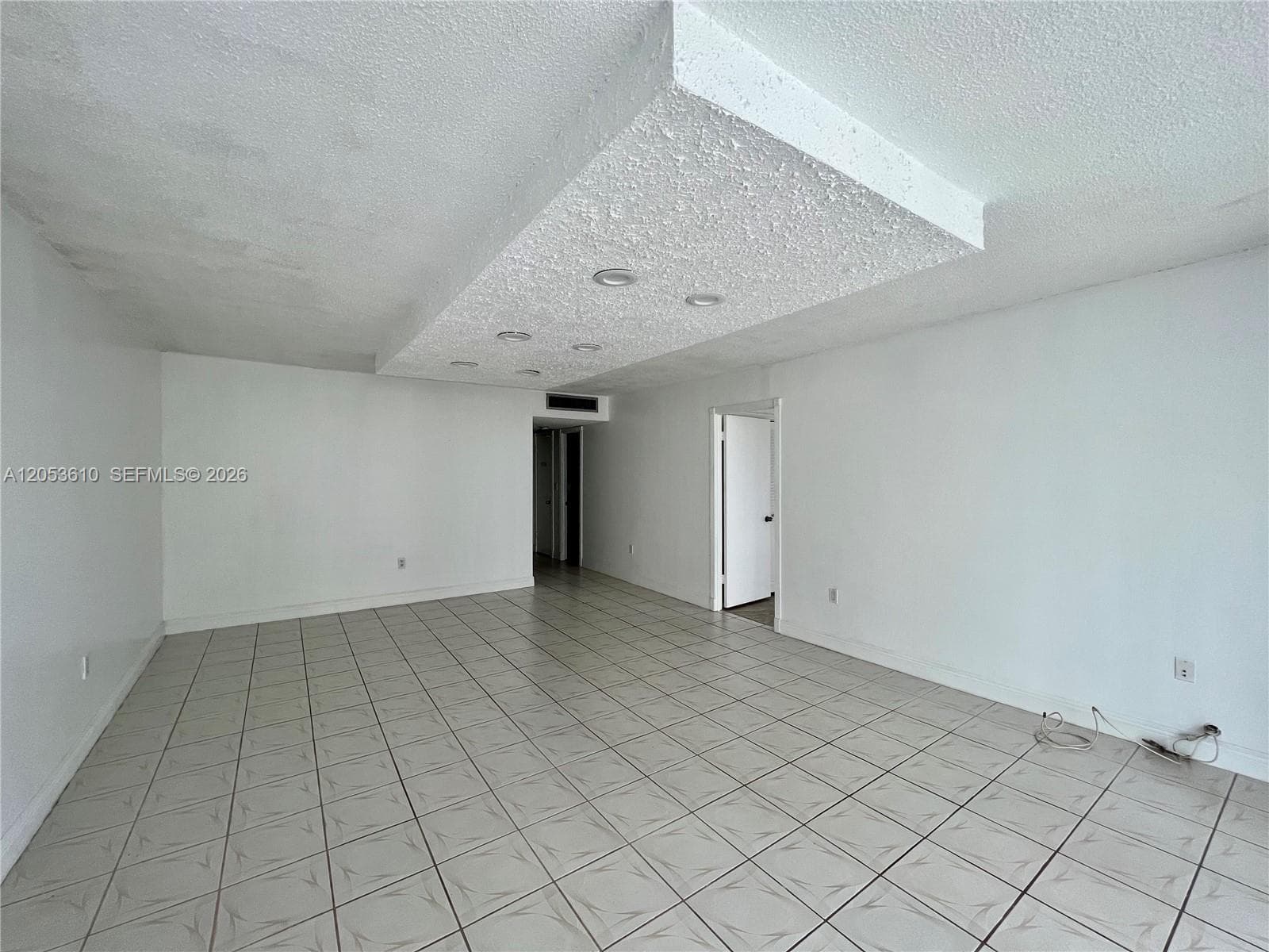 5838 Collins Ave 7E photo 12