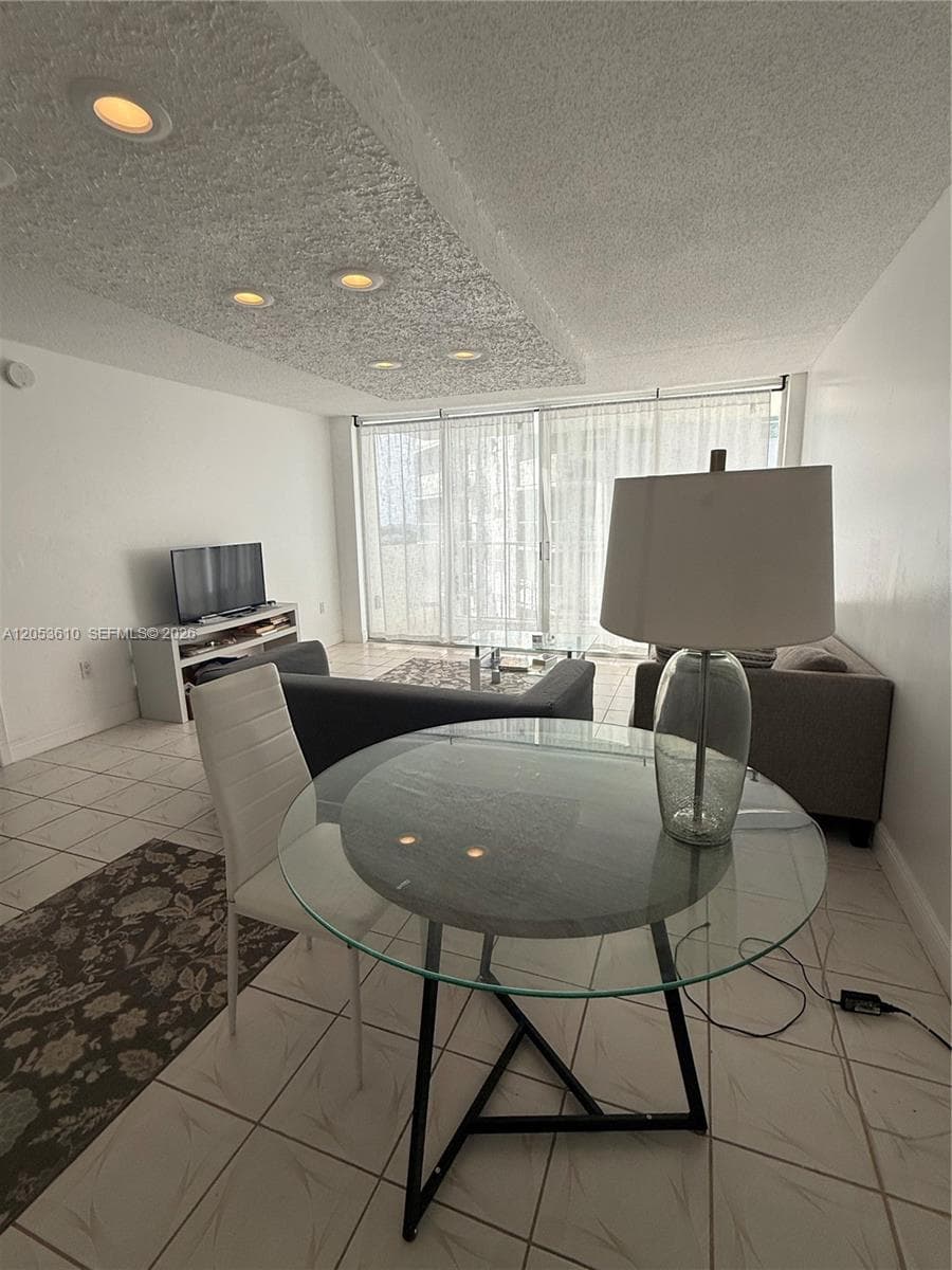5838 Collins Ave 7E photo 5