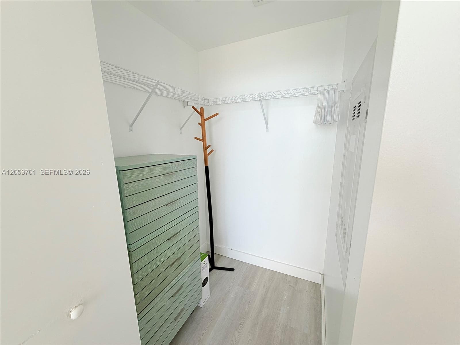 501 NE 31st St 1804 photo 16