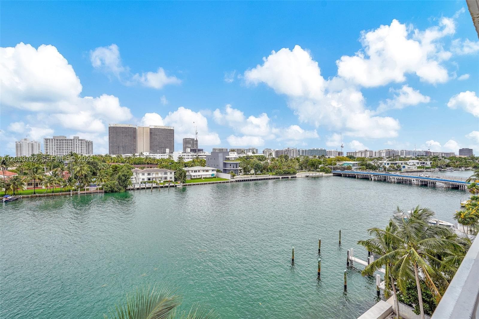 9721 E Bay Harbor Dr 6D photo 13