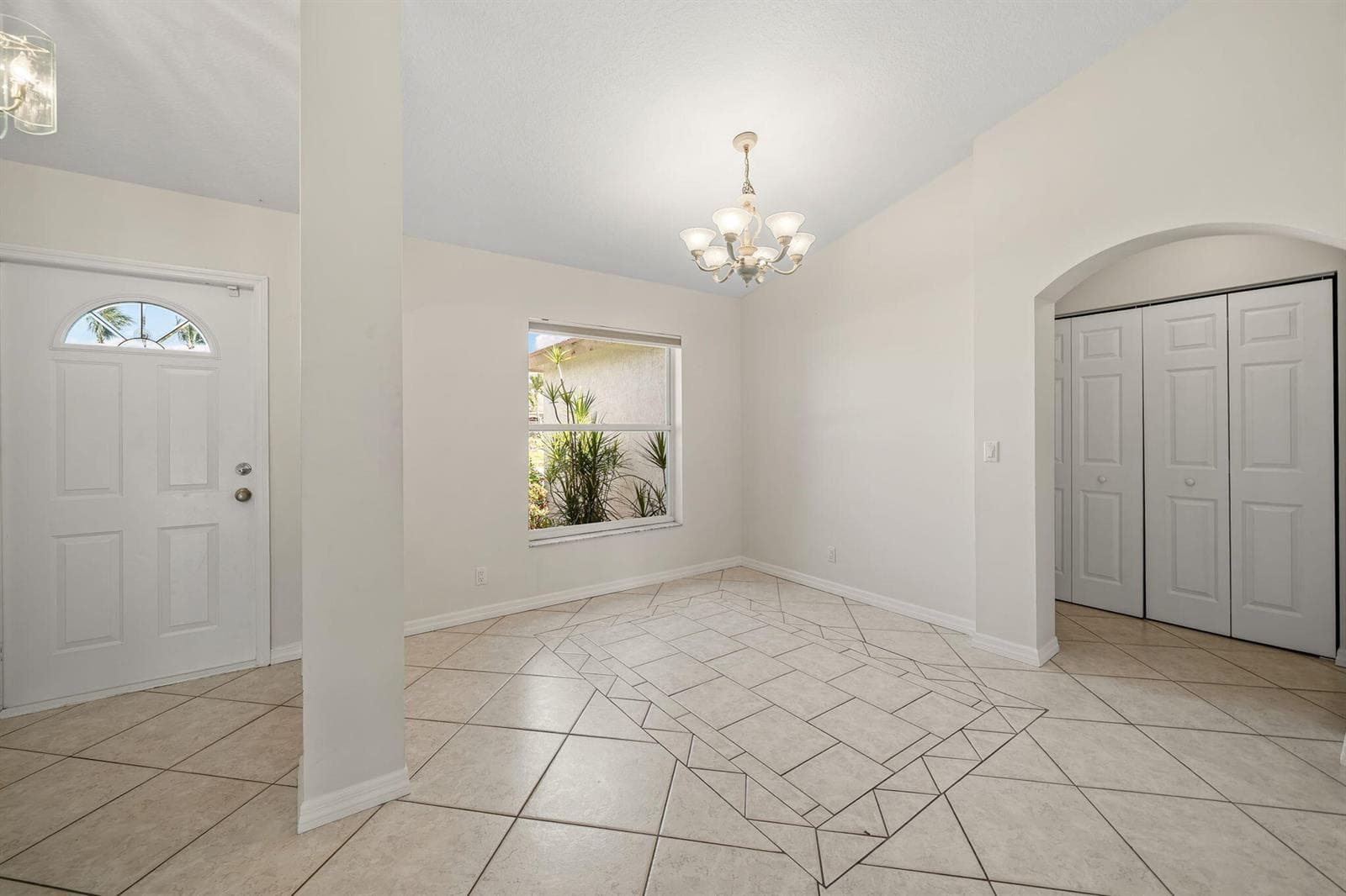 111 Meadow Woode Drive photo 13