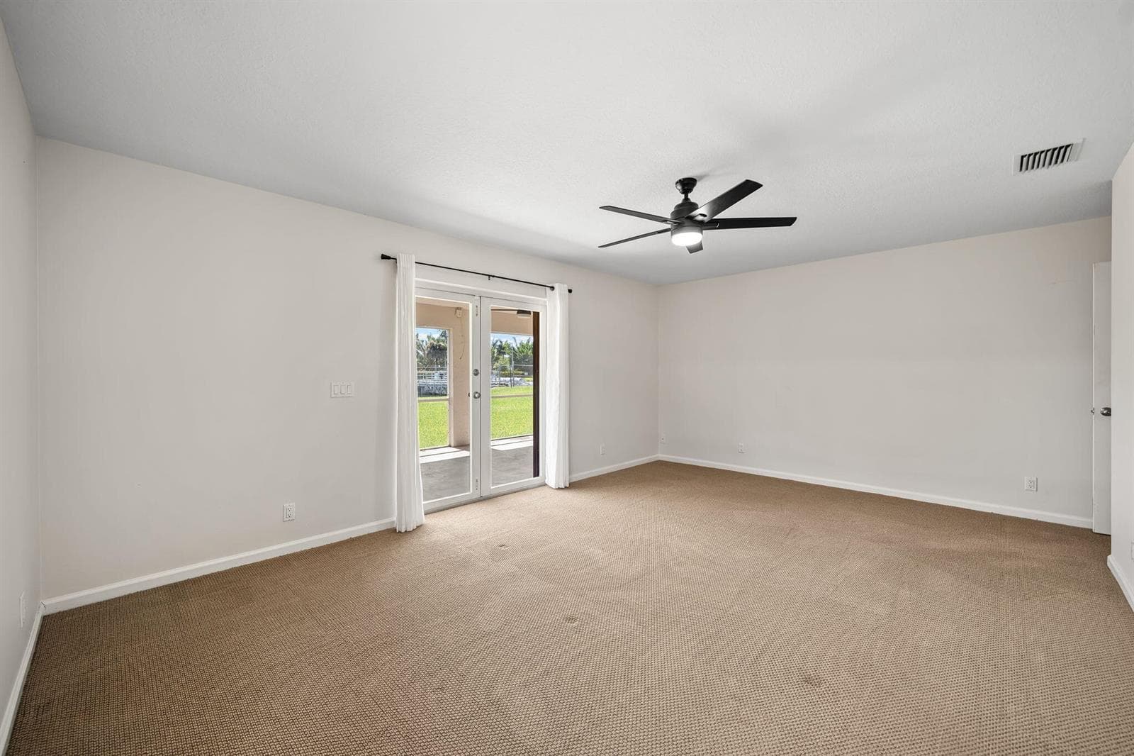 111 Meadow Woode Drive photo 16