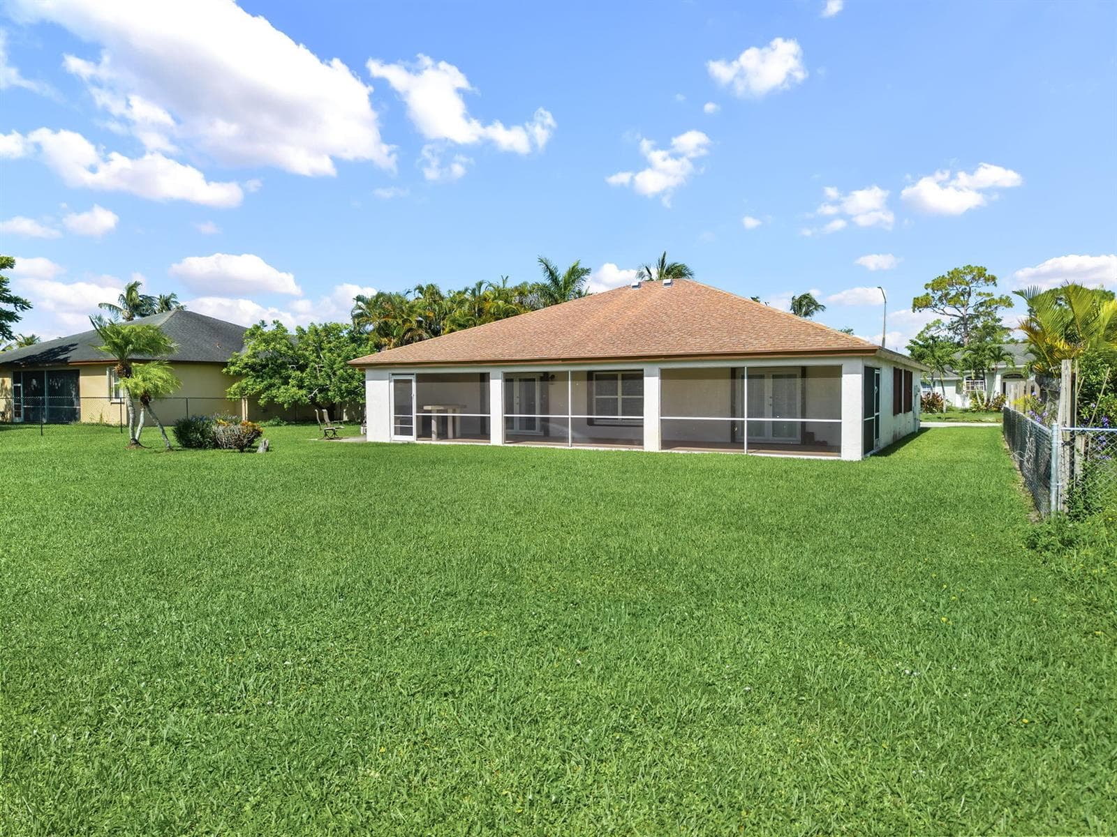 111 Meadow Woode Drive photo 5