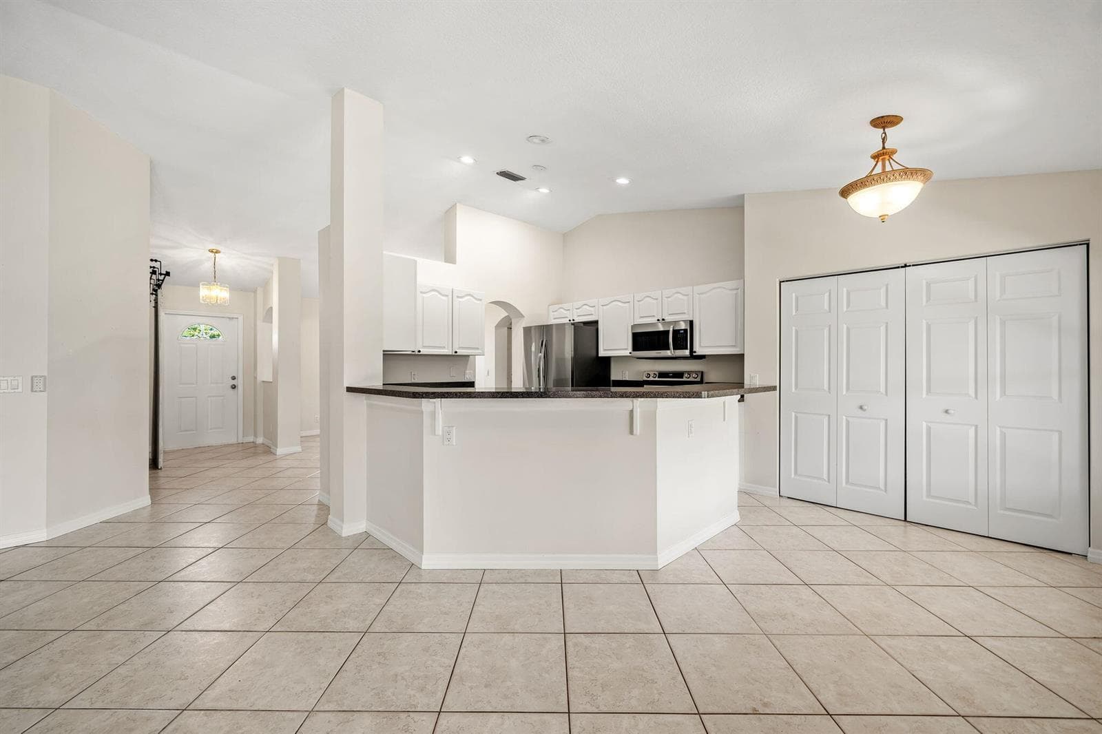 111 Meadow Woode Drive photo 9