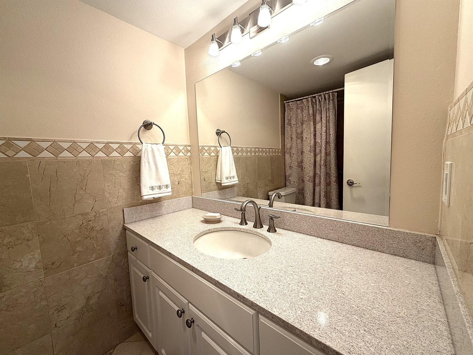 2101 S Ocean Drive 505 photo 22
