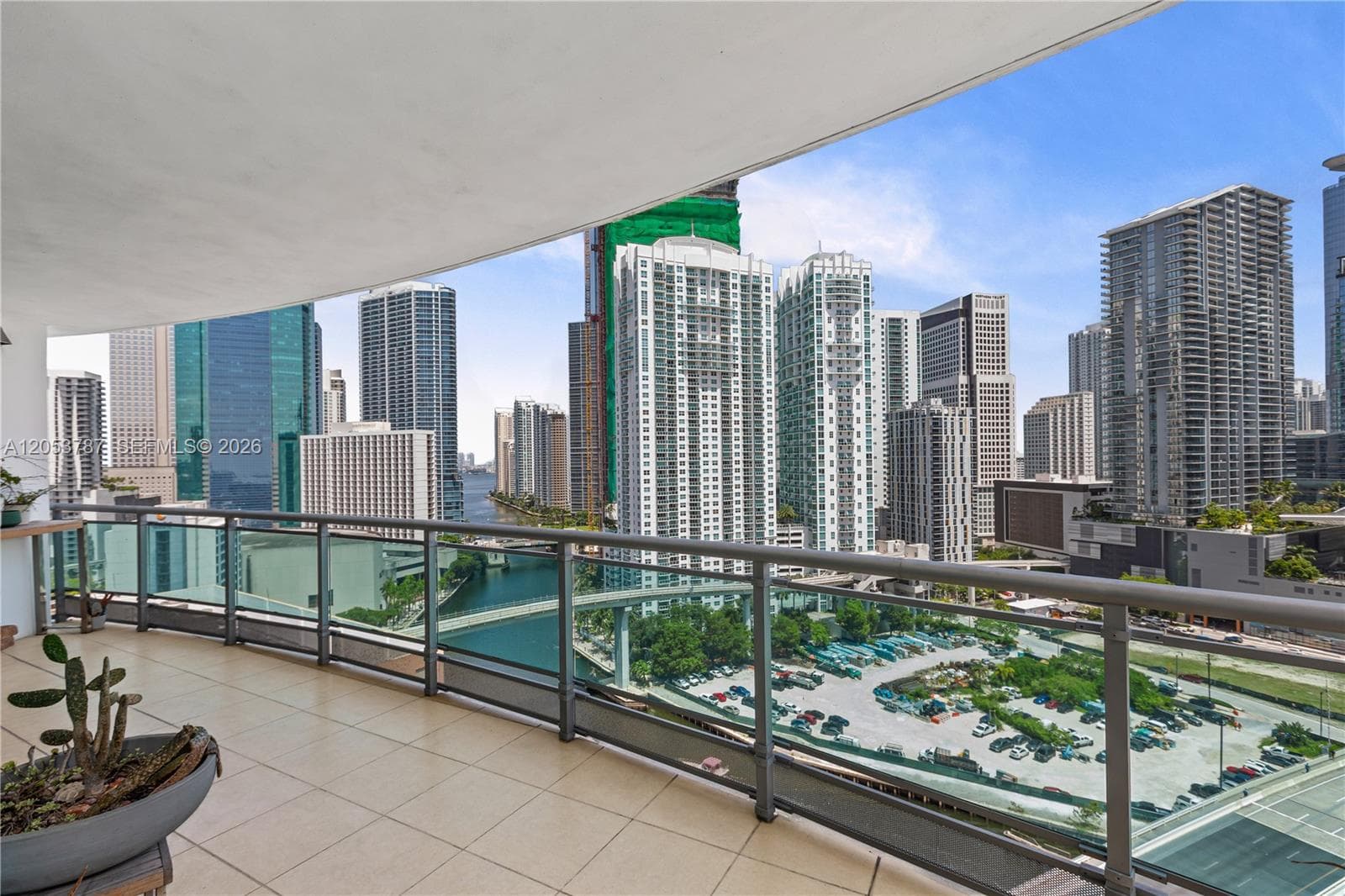 350 S Miami Ave 2102 photo 2