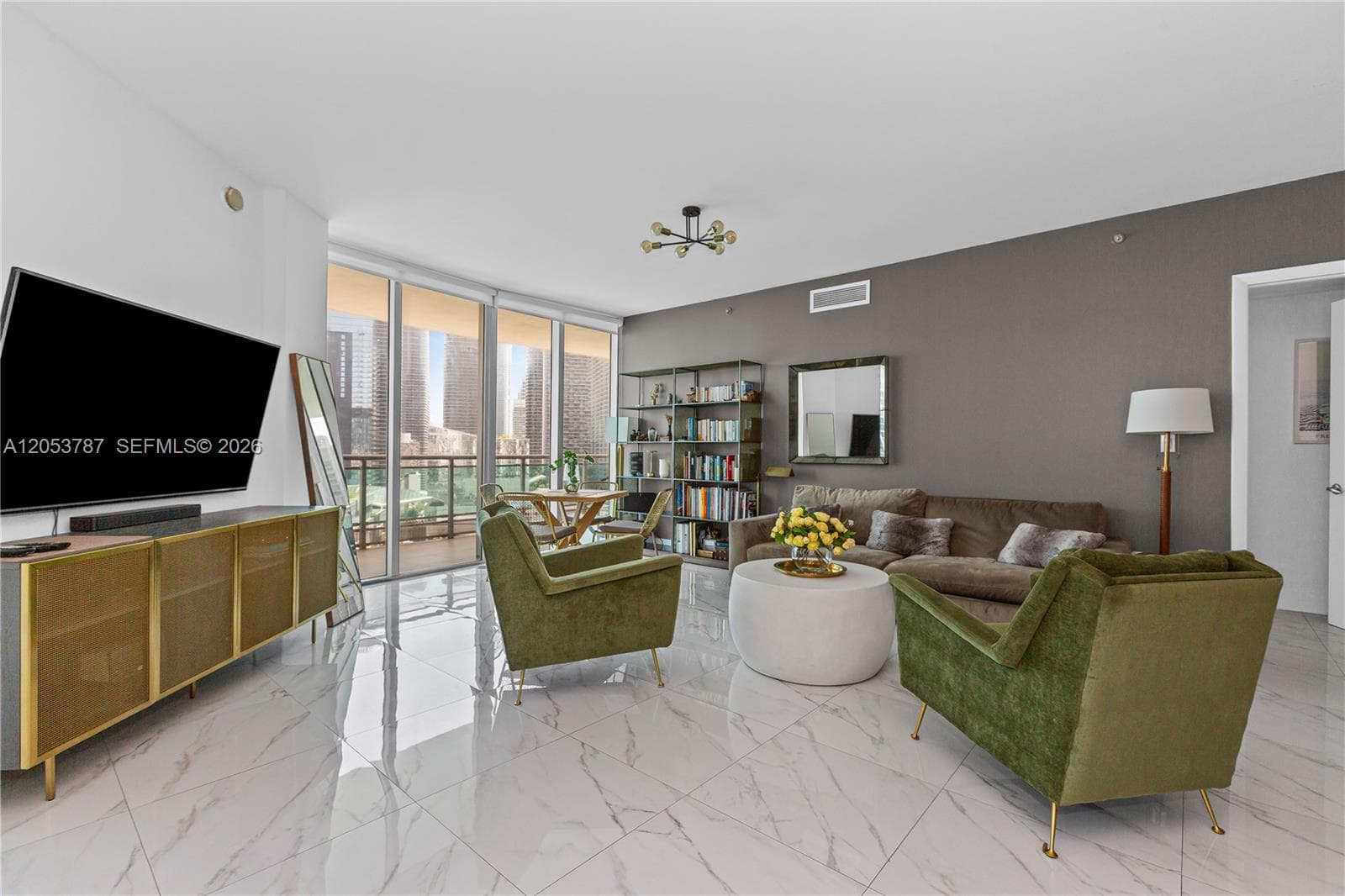 350 S Miami Ave 2102 photo 6