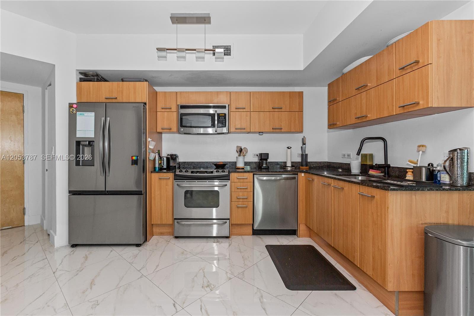 350 S Miami Ave 2102 photo 9