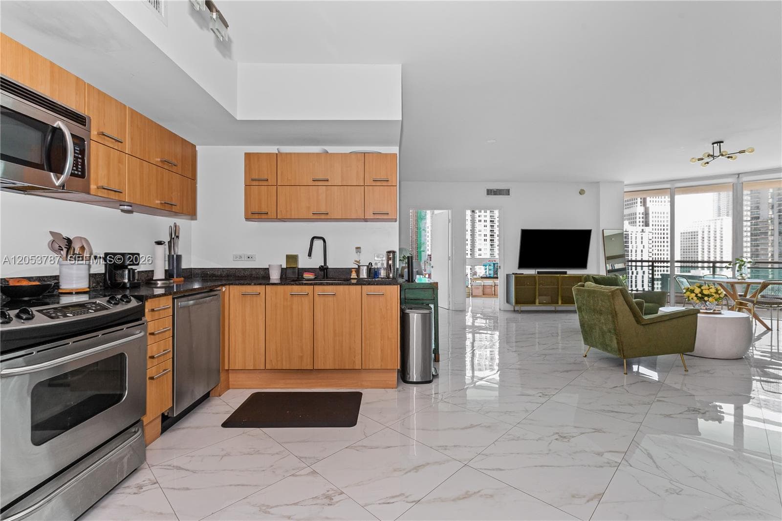 350 S Miami Ave 2102 photo 10