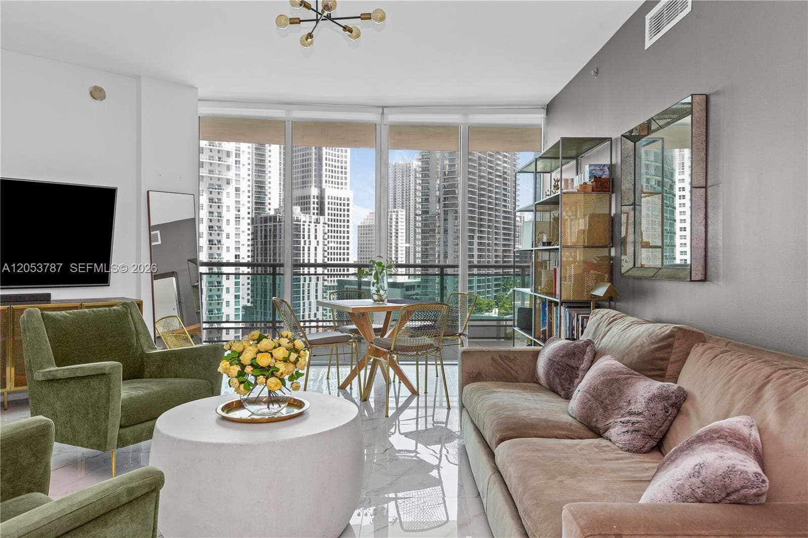 350 S Miami Ave 2102 photo 4