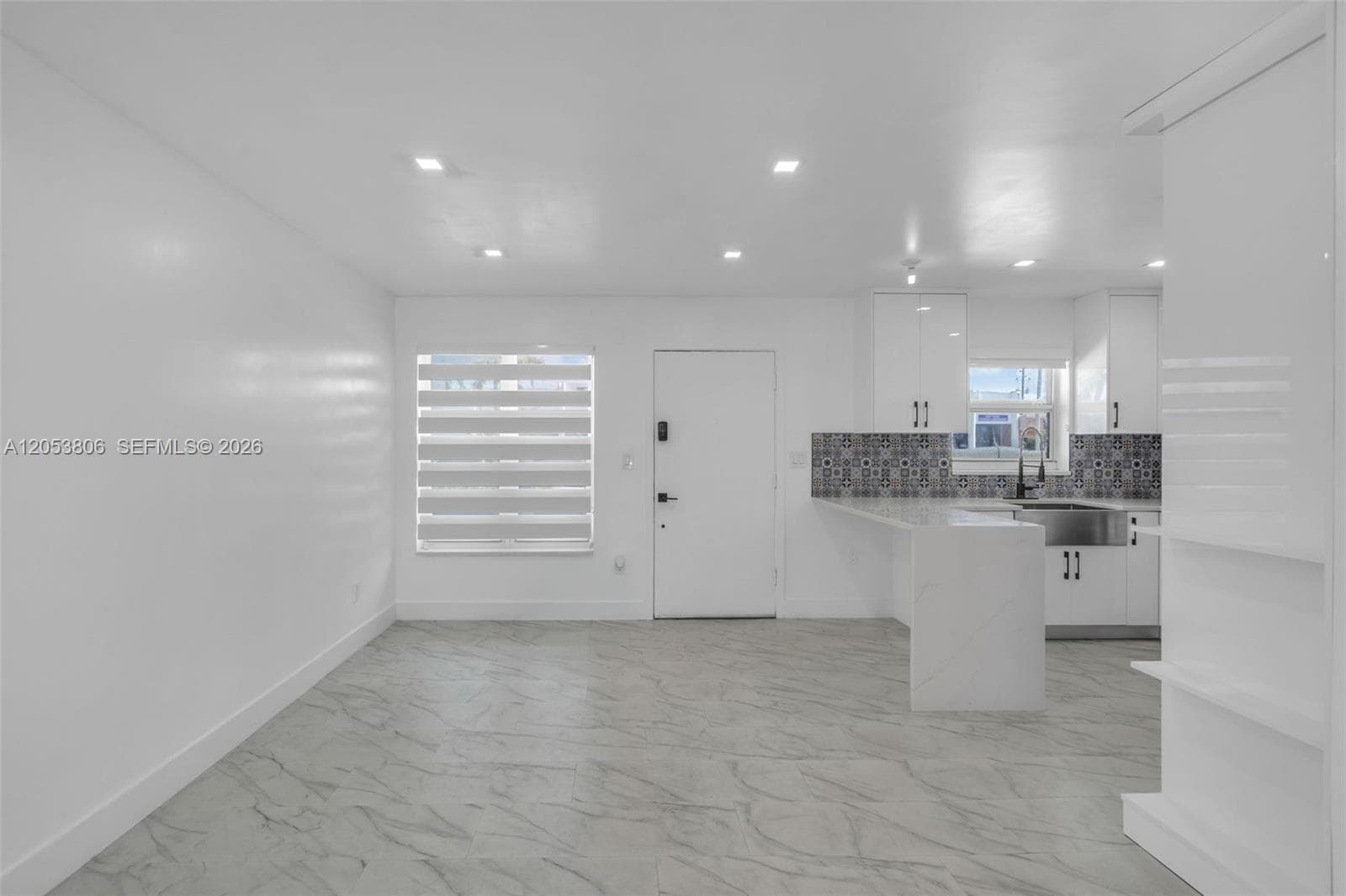 2225 NE 123rd St 102 photo 11