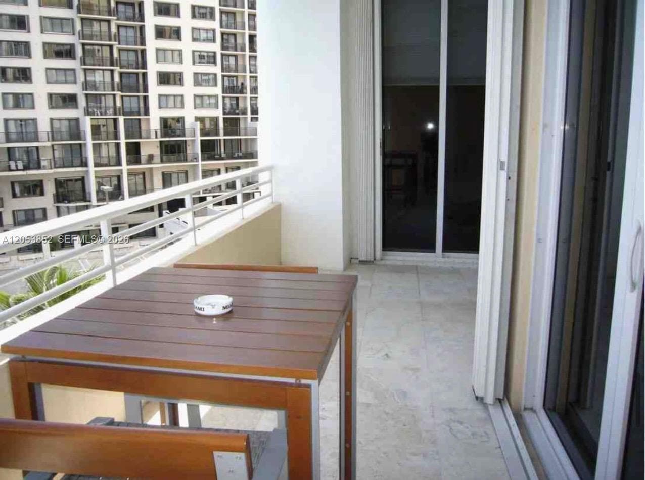 808 Brickell Key Dr 606 photo 6
