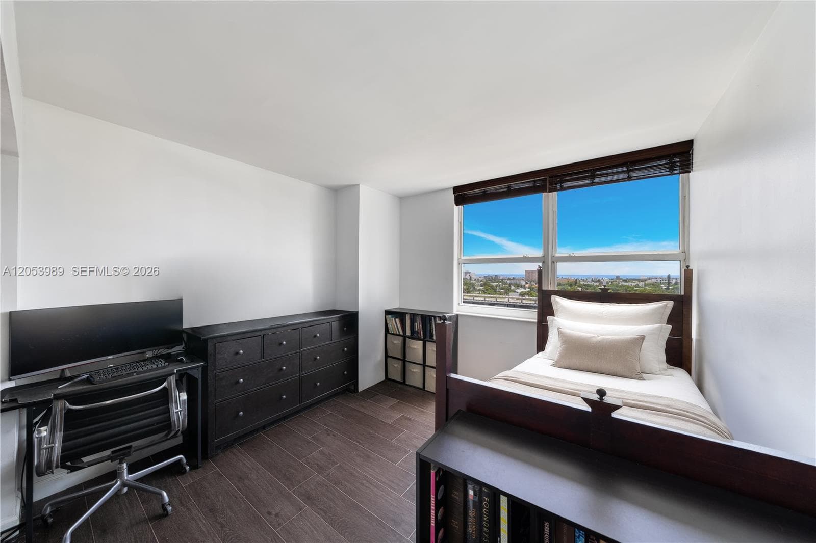 650 West Ave 1208 photo 18