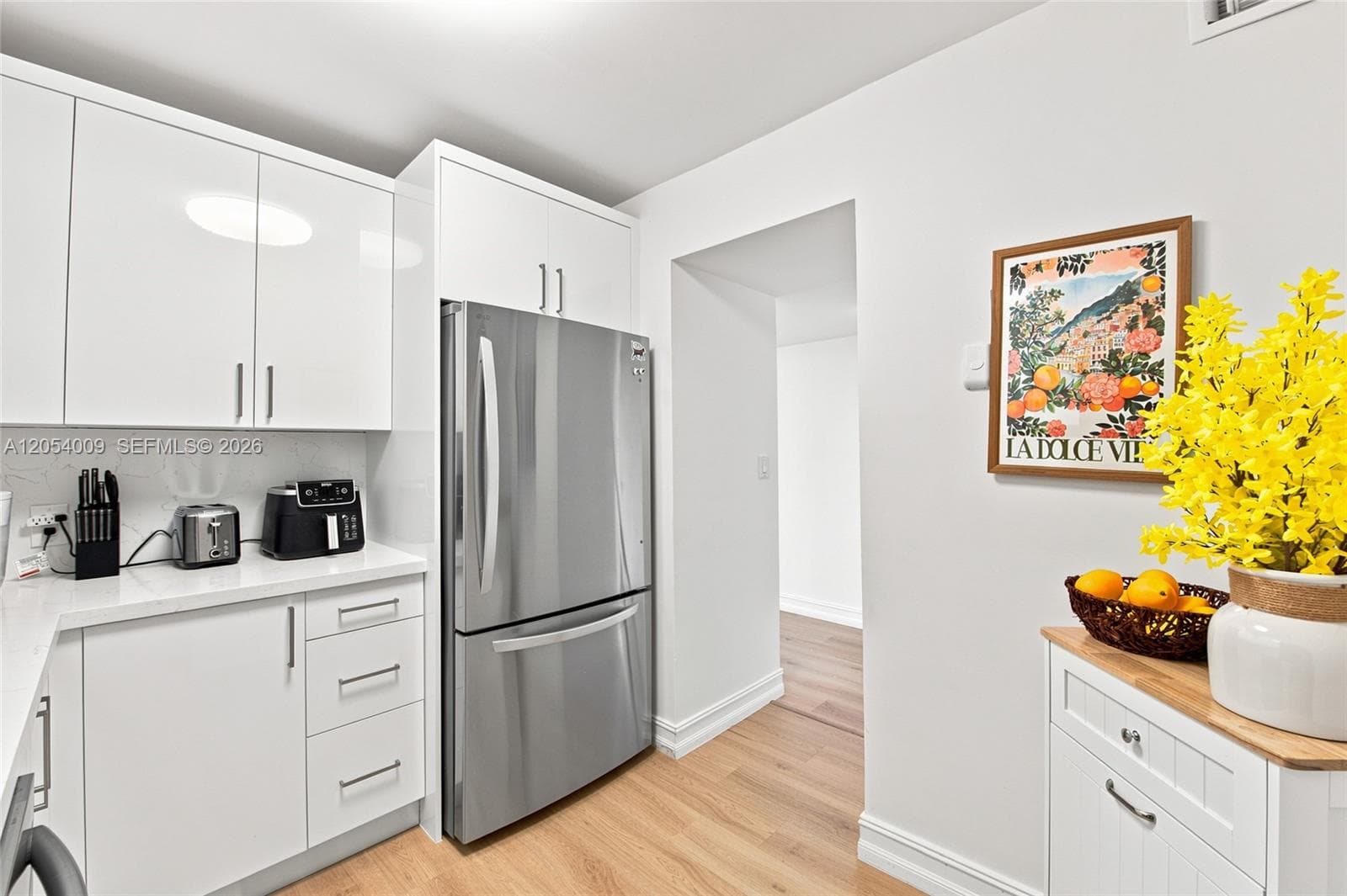3625 N Country Club Dr 1210 photo 4