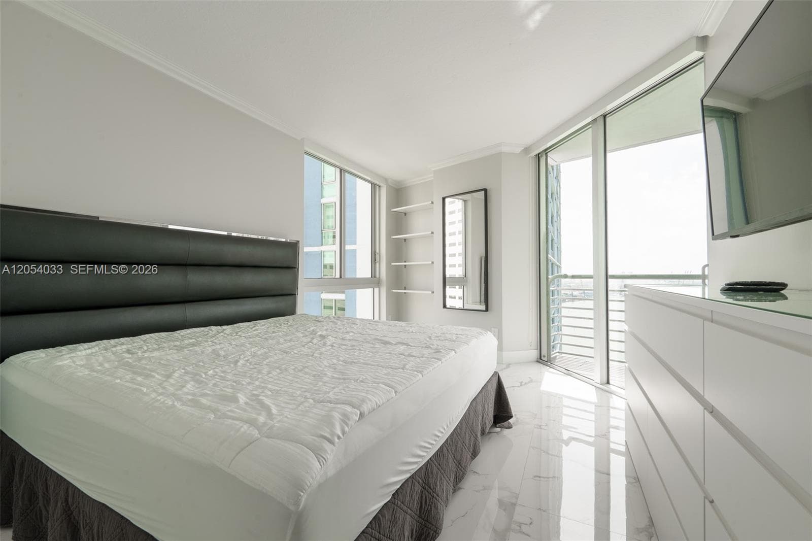 325 S Biscayne Blvd 3326 photo 14