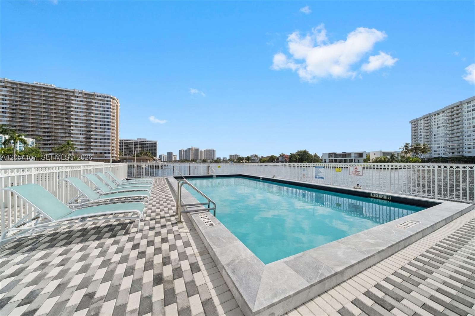 1913 S Ocean Dr 208 photo 20