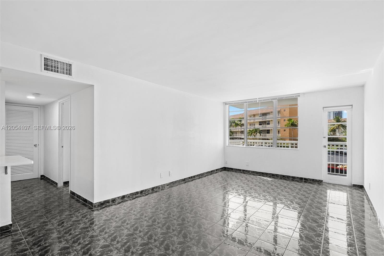 1913 S Ocean Dr 208 photo 9