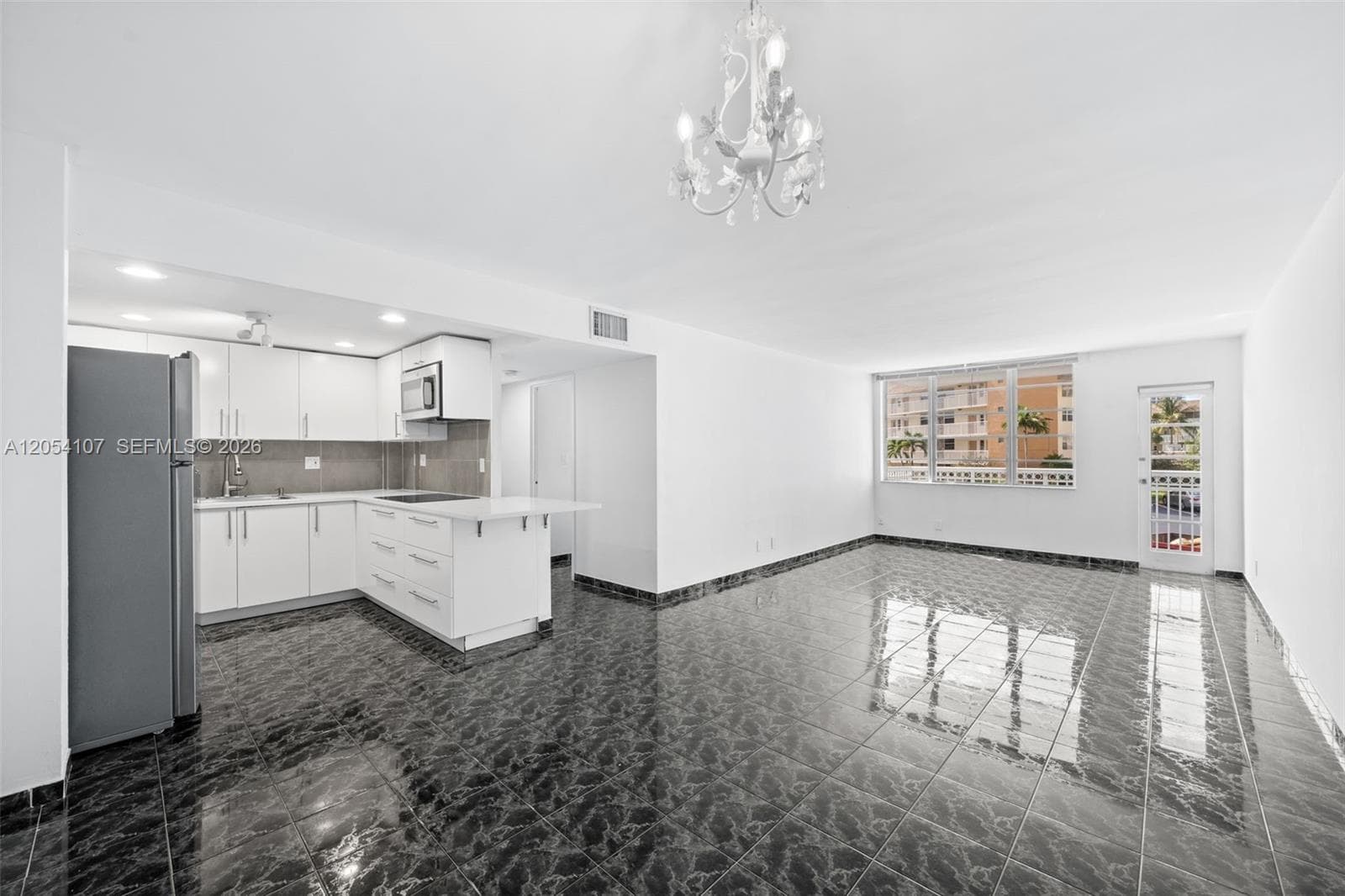 1913 S Ocean Dr 208 photo 8