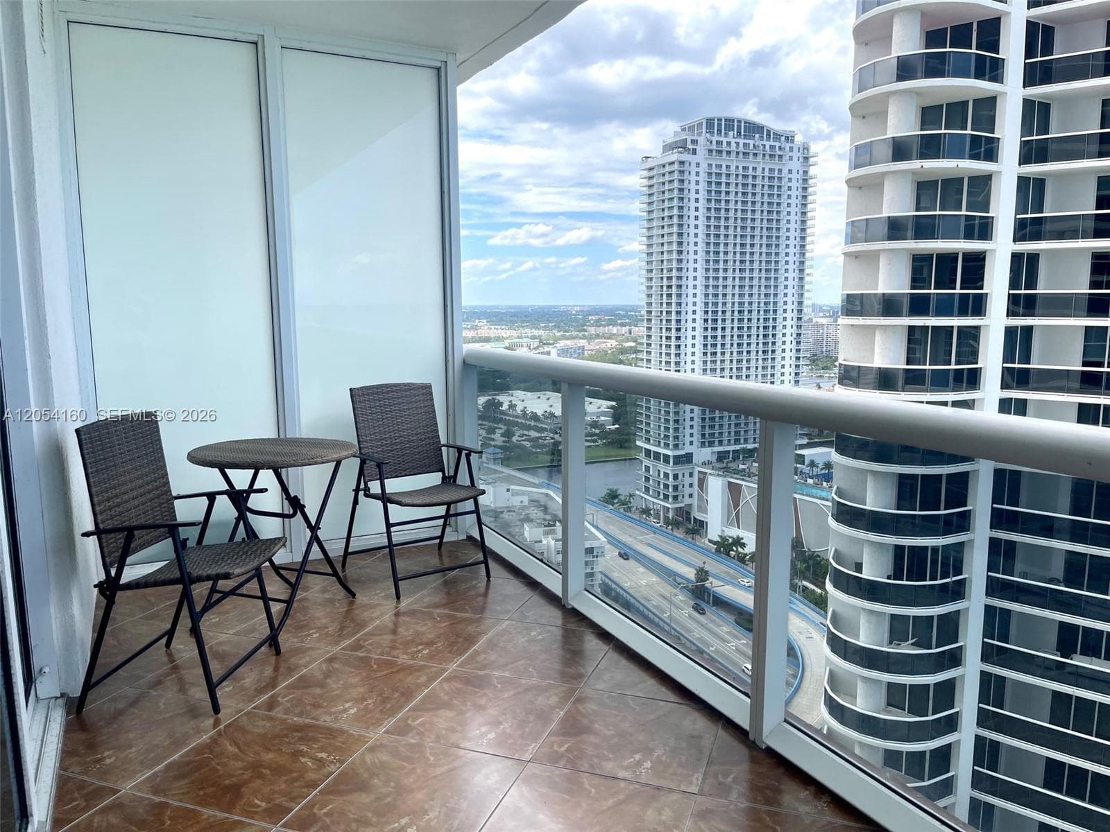 1830 S Ocean Dr 3309 photo 3