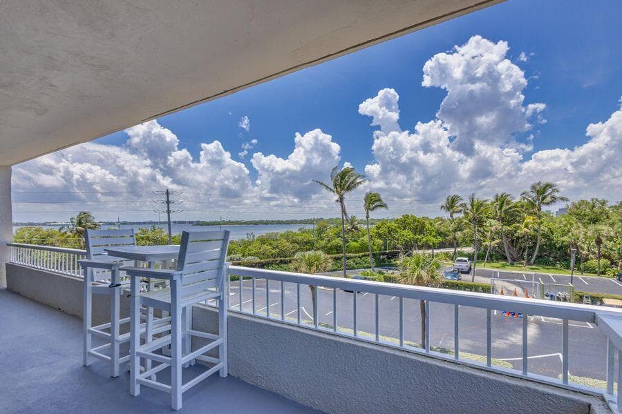 5550 N Ocean Drive 3c photo 2