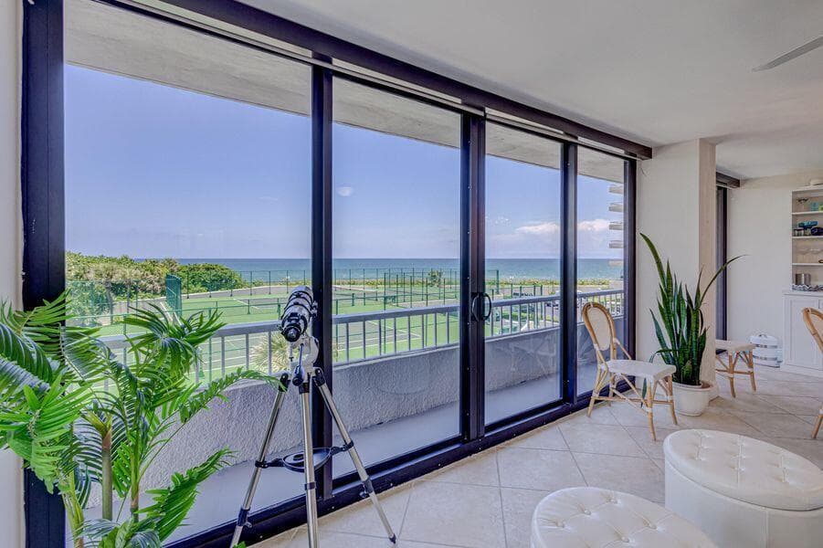 5550 N Ocean Drive 3c photo 1