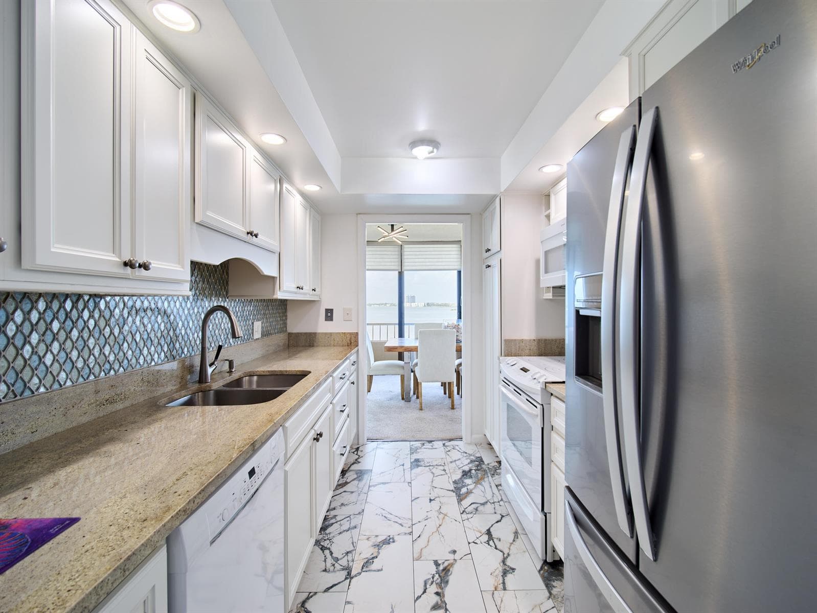 5550 N Ocean Drive 9D photo 13