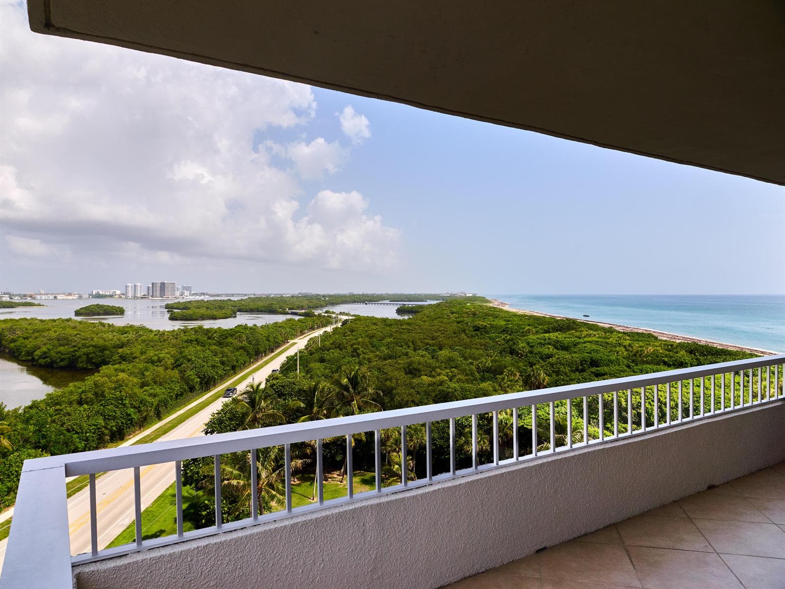 5550 N Ocean Drive 9D photo 12