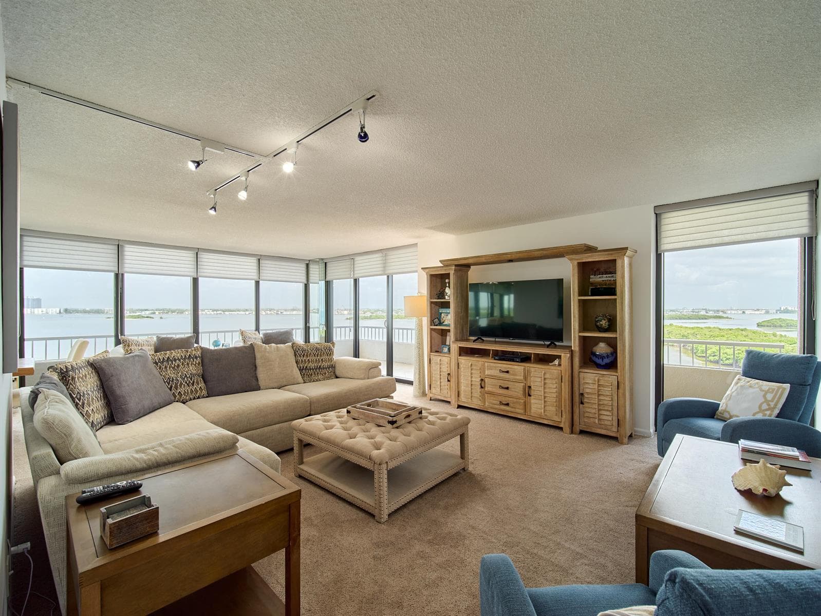 5550 N Ocean Drive 9D photo 4