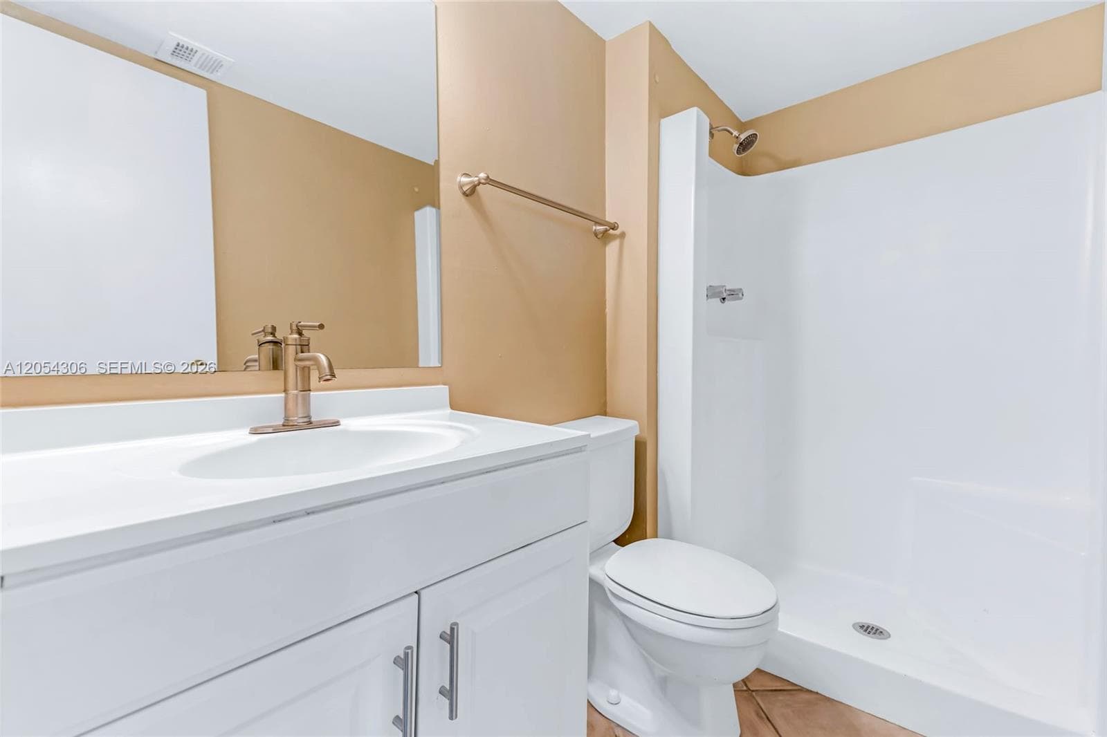 2350 NE 135th St 1510 photo 19