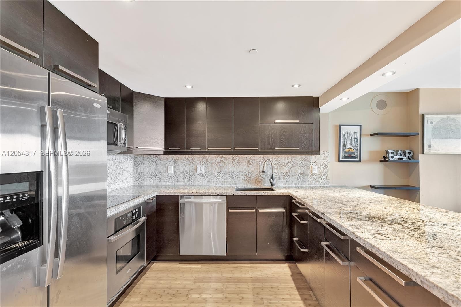 2625 Collins Ave 1609 photo 6