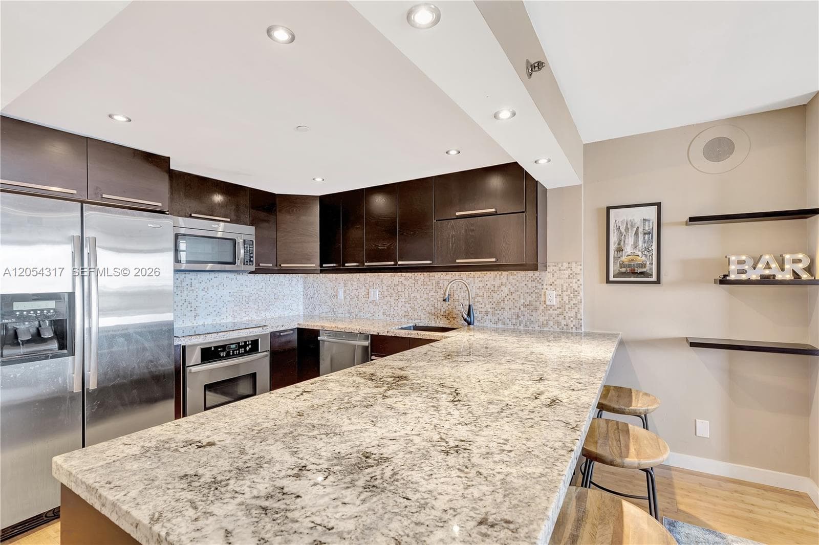2625 Collins Ave 1609 photo 7