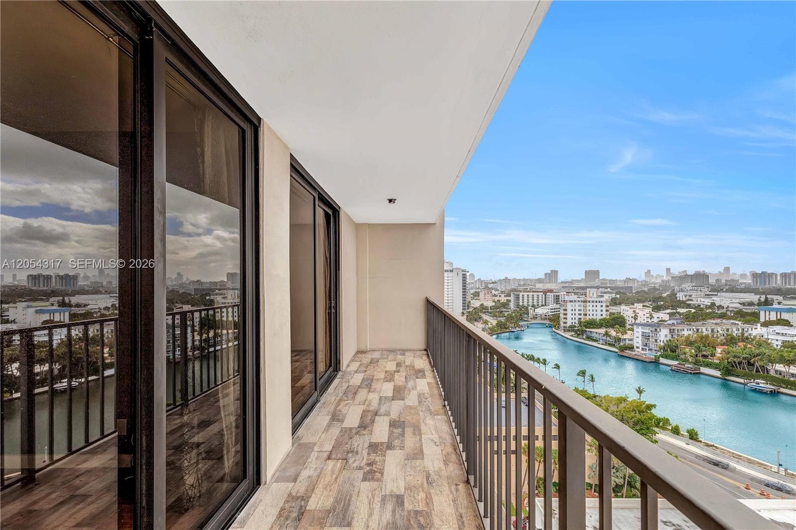 2625 Collins Ave 1609 photo 10