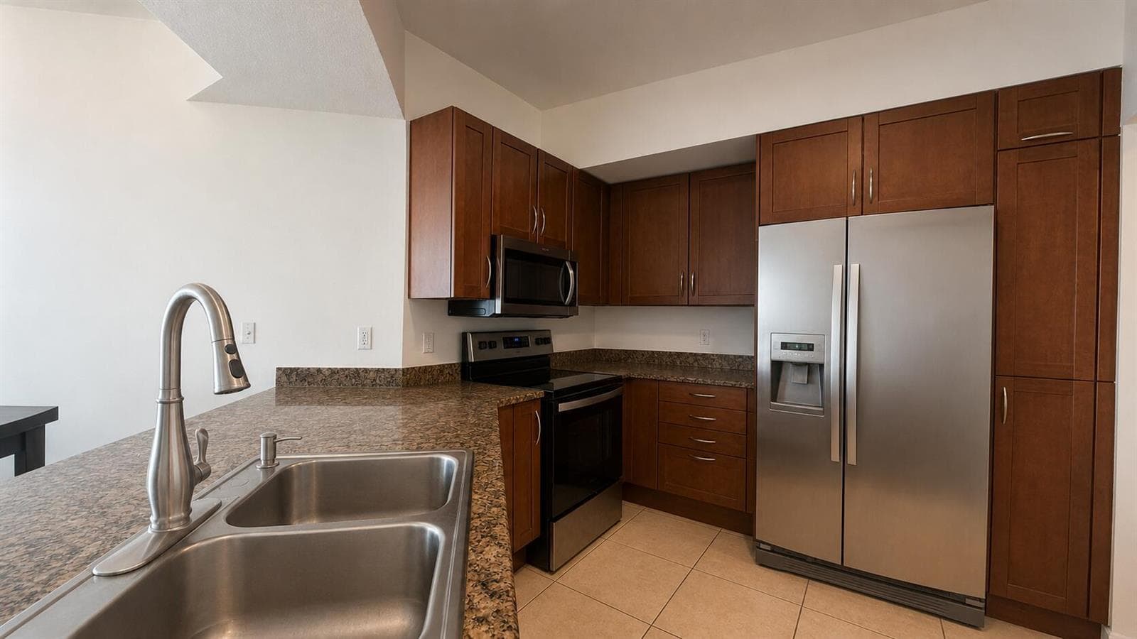 350 N FEDERAL Highway N 715 photo 15