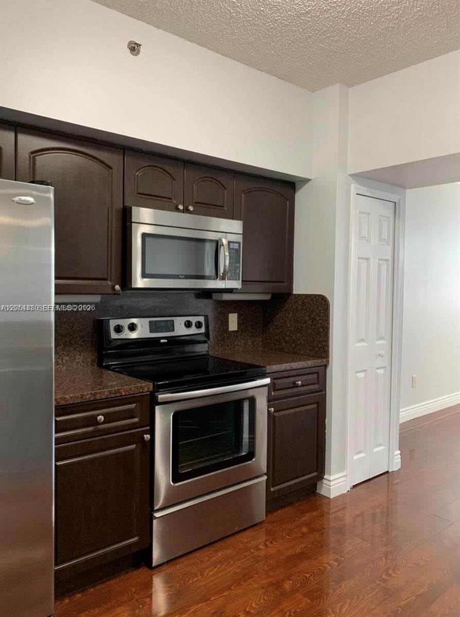 3175 NE 184th St 3302 photo 6