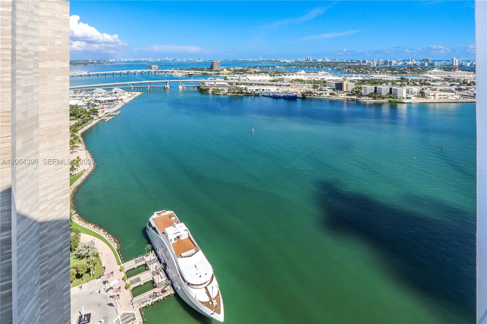 335 S Biscayne Blvd 3510 photo 1