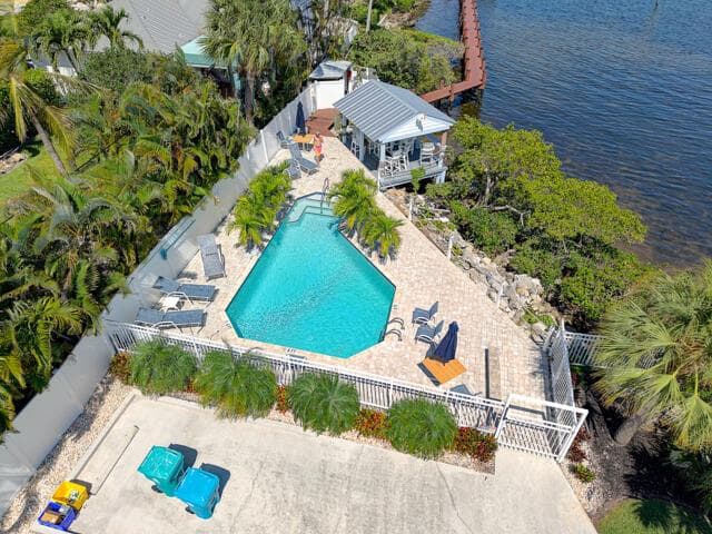 622 Mariners Way photo 7