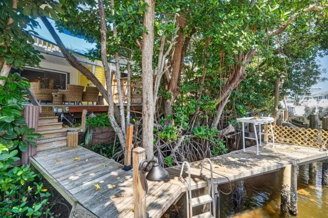 622 Mariners Way photo 4