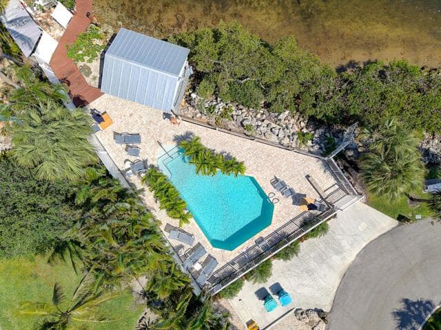 622 Mariners Way photo 25