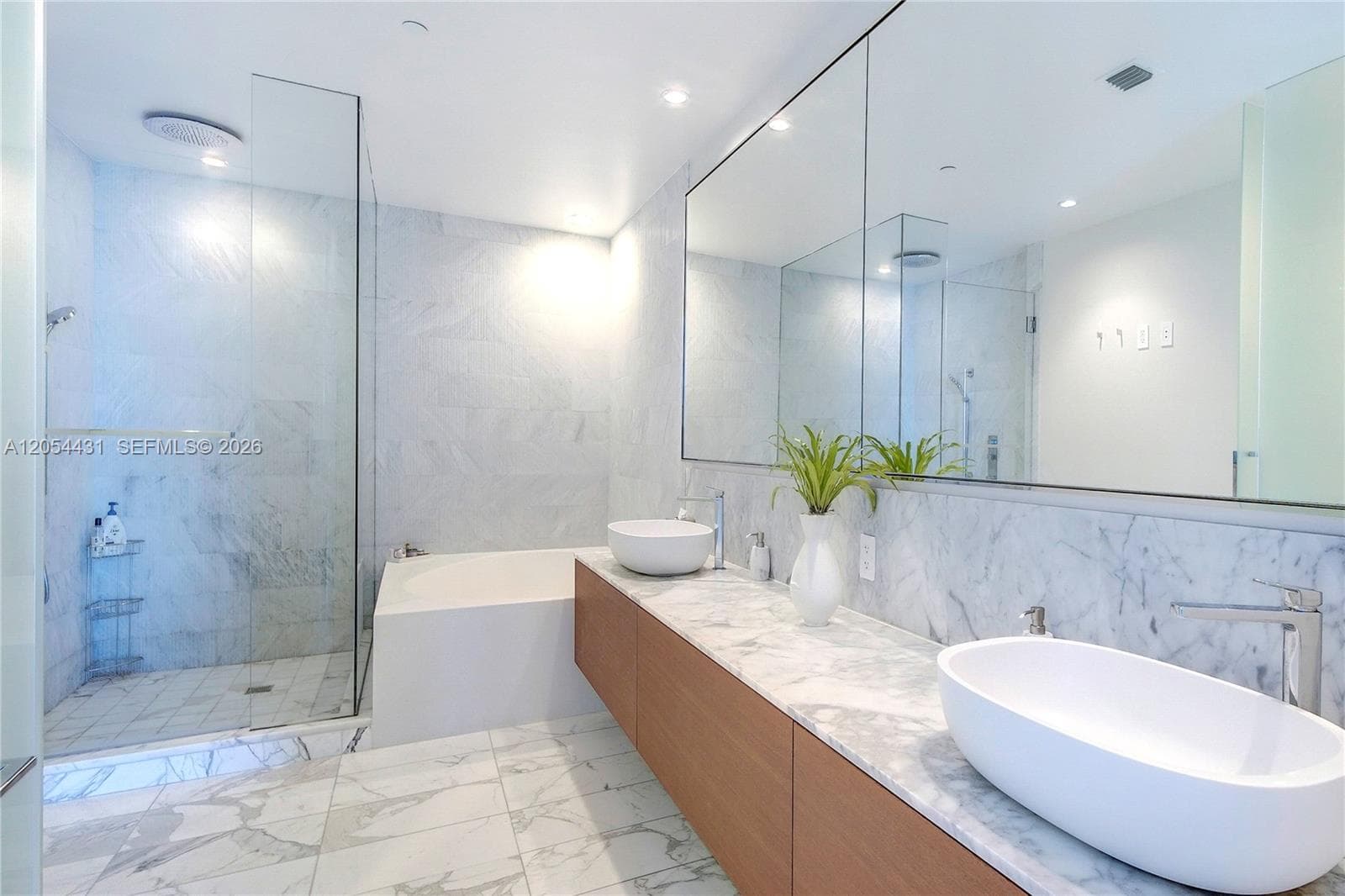 10203 Collins Ave 1502 photo 14