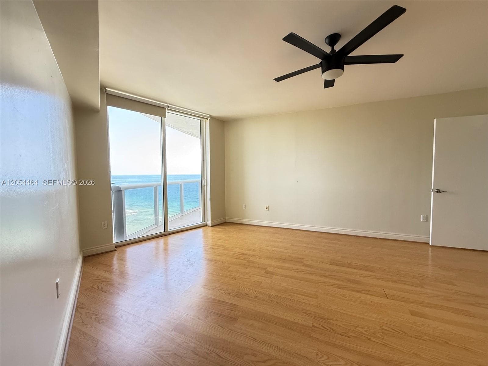 18911 Collins Ave 2502 photo 9